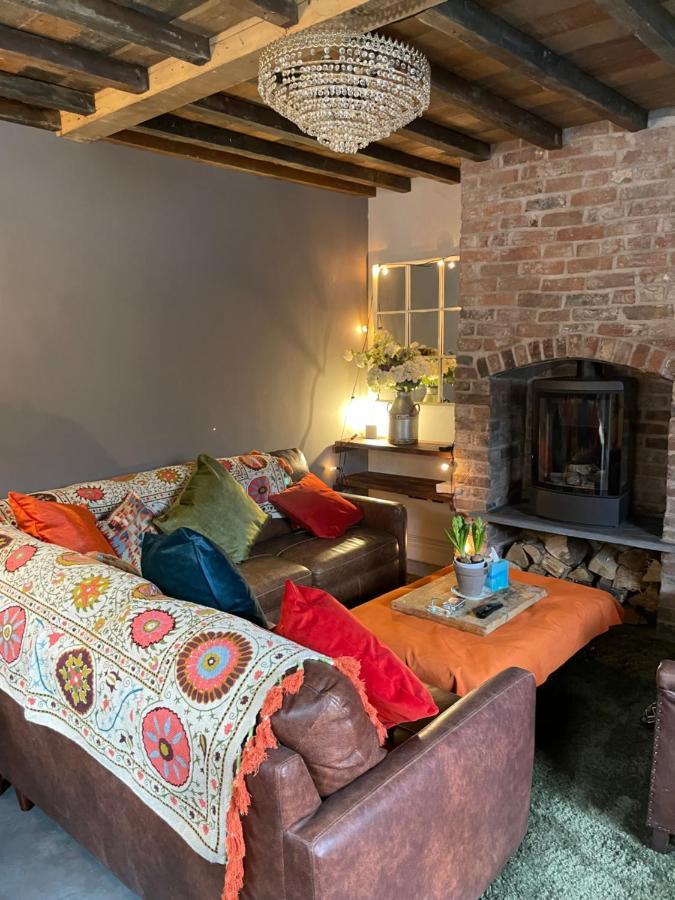 The Walled Garden At Cheshire Boutique Bathhouse Nantwich Extérieur photo