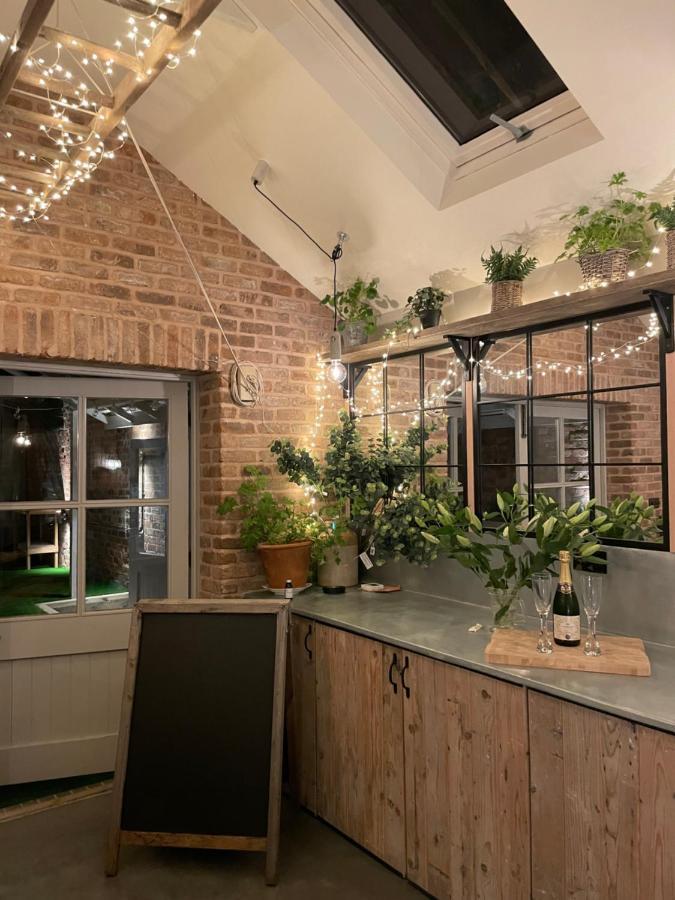 The Walled Garden At Cheshire Boutique Bathhouse Nantwich Extérieur photo