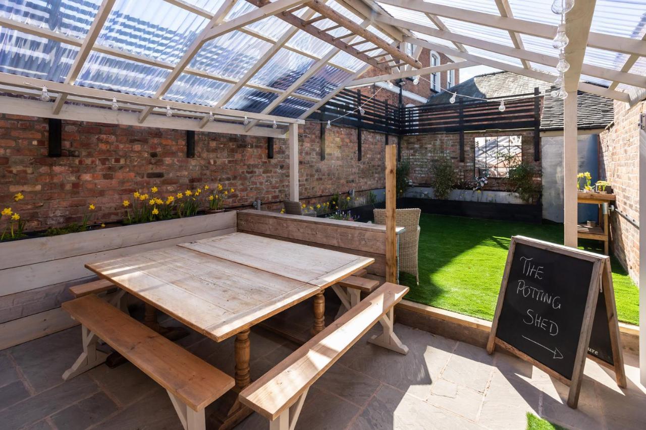 The Walled Garden At Cheshire Boutique Bathhouse Nantwich Extérieur photo