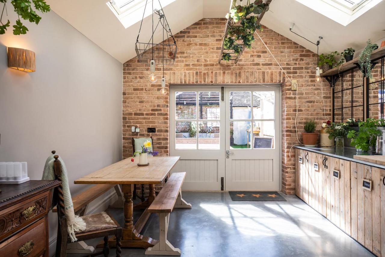 The Walled Garden At Cheshire Boutique Bathhouse Nantwich Extérieur photo